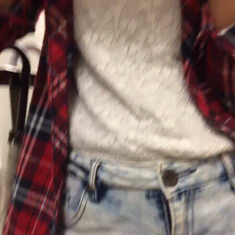 【おふざけエロVINE】おいおい…乳首まで晒しちゃうのか!?ビッチなリア充ギャルのおふざけエロVINEをGIF画像にしたら猛烈に抜ける件wwww その1