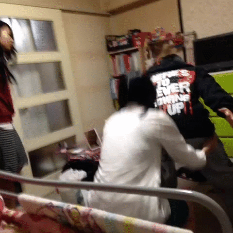 【おふざけエロVINE】おいおい…乳首まで晒しちゃうのか!?ビッチなリア充ギャルのおふざけエロVINEをGIF画像にしたら猛烈に抜ける件wwww その3