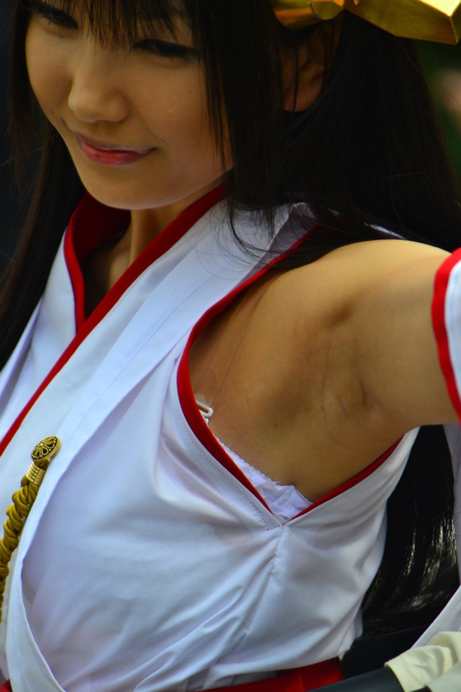 【腋フェチ画像】つるつるすべすべよりジョリってるほうが興奮するコスプレイヤーの腋ｗｗｗｗｗ その4