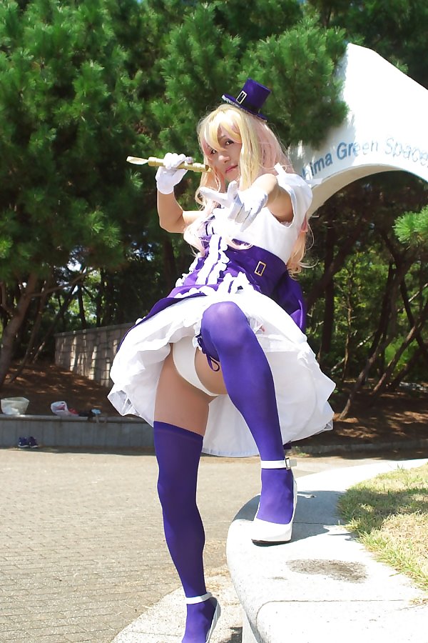 【コミケエロ画像】これはシコリレベル高い！自らオナニーのオカズにされる過激なコスプレイヤーが集まるコミケエロ画像 その3