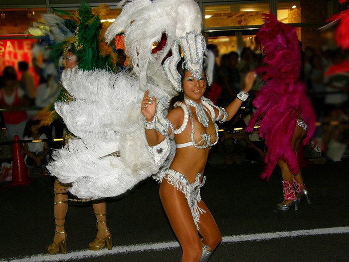 【サンバエロ画像】日本でサンバが人気な理由がエロ以外で見つからない…ポロリ寸前の過激な踊りが勃起不可避ｗｗｗ その4