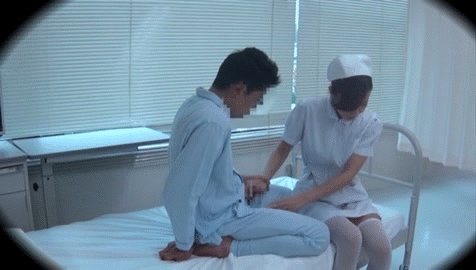 【エロGIF】入院患者さんにセクハラされる看護婦さんの姿がめっちゃ興奮するエロGIF画像 その8